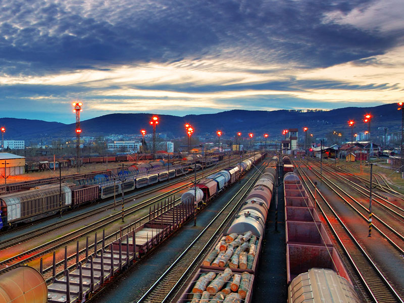 Объем сухопутных перевозок из Китая по железной дороге продолжает расти