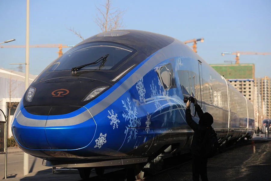 Китайский поезд Fuxing